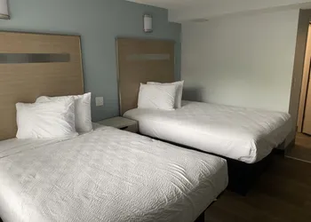 Holly Hill Motel hotel thumbnail 4