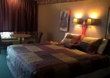 Dogwood Motel hotel thumbnail 4