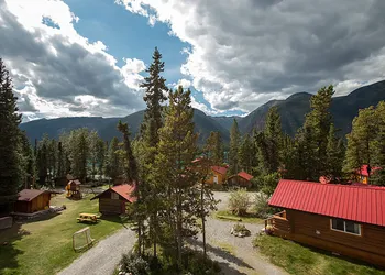 Northern Rockies Lodge hotel thumbnail 4