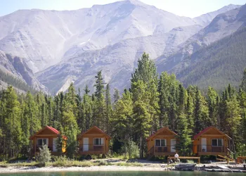 Northern Rockies Lodge hotel thumbnail 7