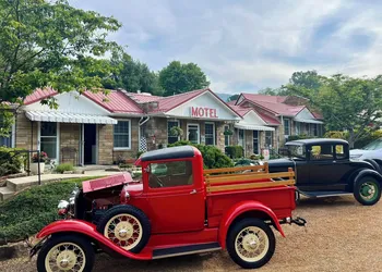 Carolina Country Inn hotel thumbnail 3
