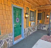 Cedar Wood Inn hotel detail image 7