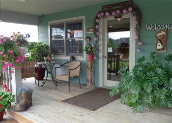 The Garrett Inn hotel thumbnail 2