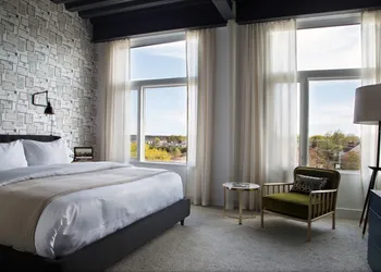 250 Main Hotel hotel thumbnail 7