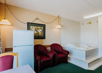 New Imperial Inn Cold Lake hotel thumbnail 5