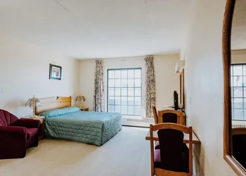New Imperial Inn Cold Lake hotel thumbnail 7