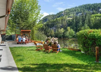 Squamish Adventure Inn hotel thumbnail 8