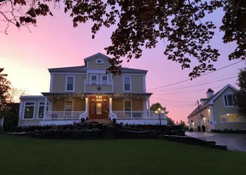 Tattingstone Inn hotel thumbnail 2