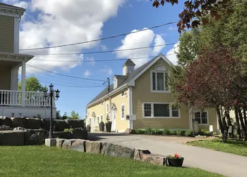 Tattingstone Inn hotel thumbnail 4