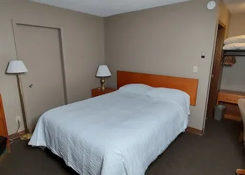 Ross Inn Motel hotel thumbnail 5