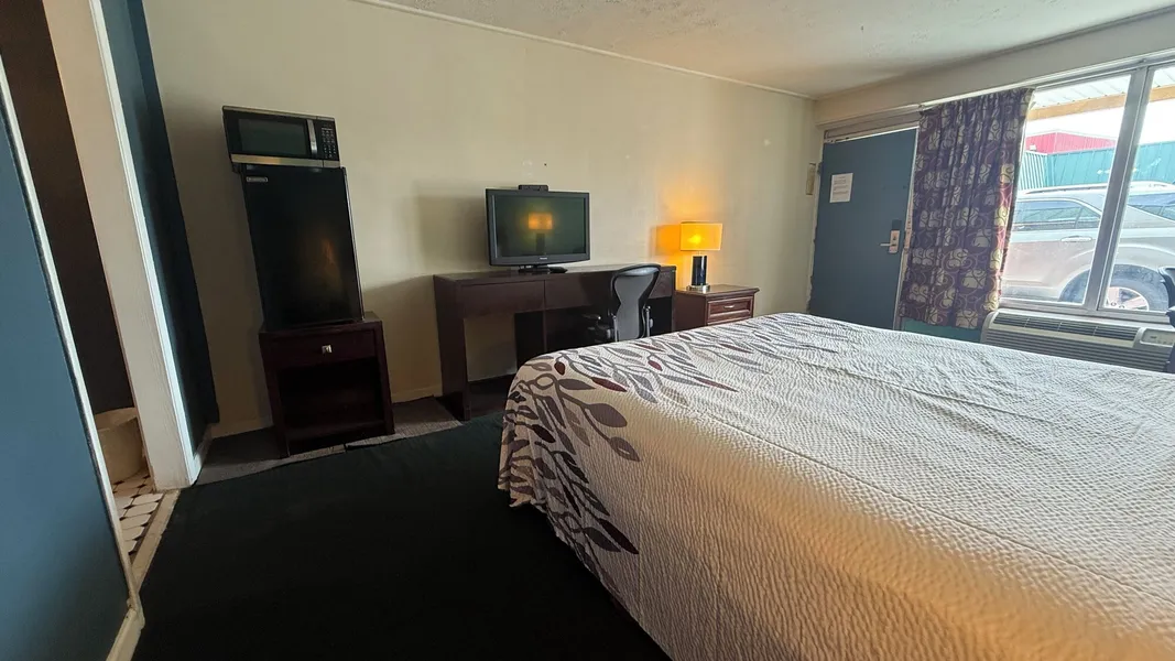 Budget Inn hotel detail image 6