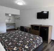 American Inn & Suites hotel detail image 5