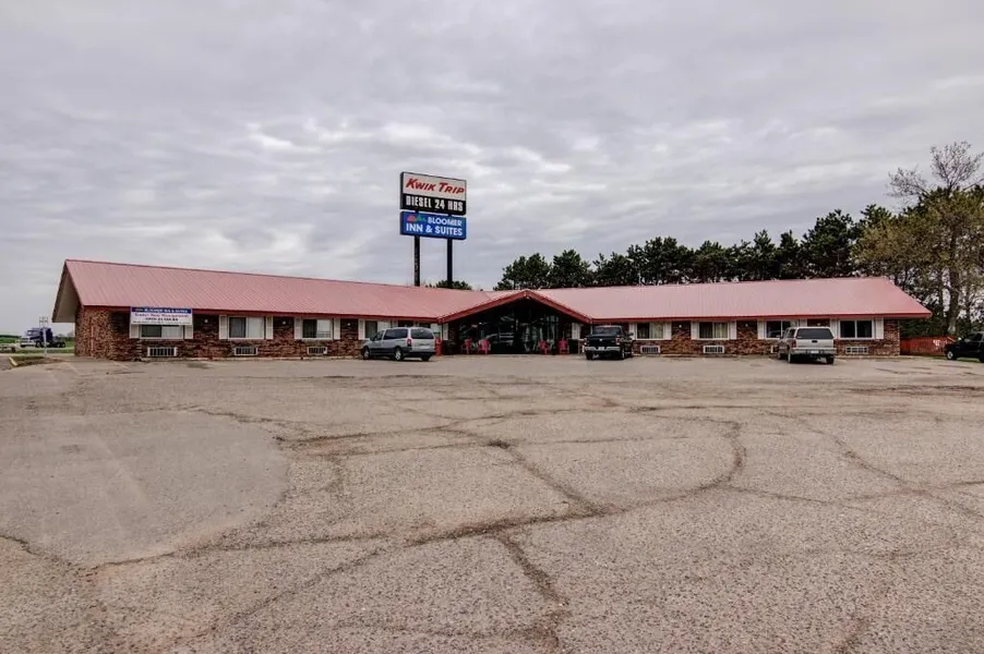 Bloomer Inn & Suites hotel detail image 2