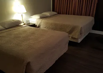 Centennial Motel hotel thumbnail 5
