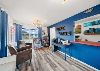 Surf & Sand Inn hotel thumbnail 2