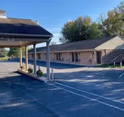 Country Squire Inn and Suites hotel detail image 4