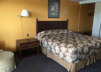 Relax Inn hotel thumbnail 8