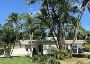 Silver Sands Beach Resort hotel thumbnail 2