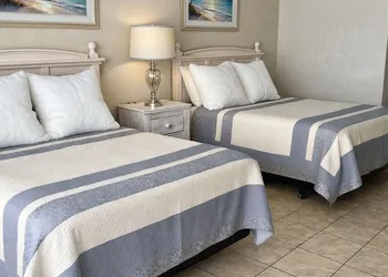 Beach Colony Motel hotel thumbnail 7