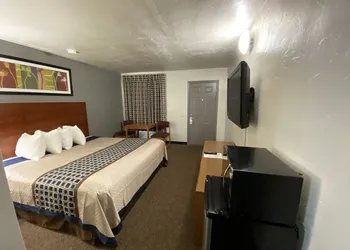USA Inn hotel thumbnail 7