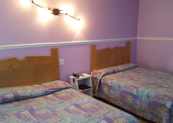 Motel Cote hotel thumbnail 7