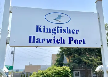 Kingfisher Harwich Port hotel thumbnail 2