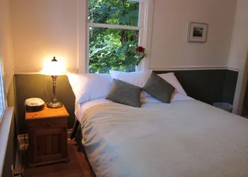 Heriot Bay Inn hotel thumbnail 7