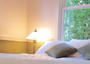 Heriot Bay Inn hotel thumbnail 8