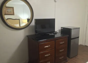 Family Inn hotel thumbnail 6