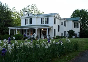 Inn On Poplar Hill hotel thumbnail 4