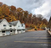 The Falls Motel - 2 Mi to " Watkins Glen State Park, Seneca Lake " AND 4 Mi to Watkins Glen International Track " The Glen " hotel detail image 3