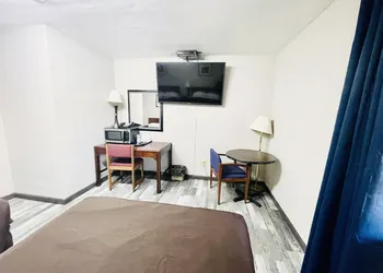 Azure Sky Motel hotel thumbnail 2