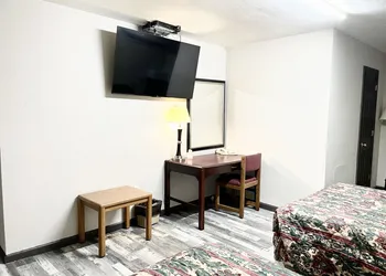 Azure Sky Motel hotel thumbnail 4