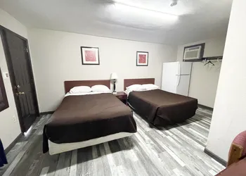 Azure Sky Motel hotel thumbnail 6