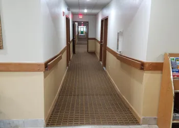 Inn of the Pines hotel thumbnail 5