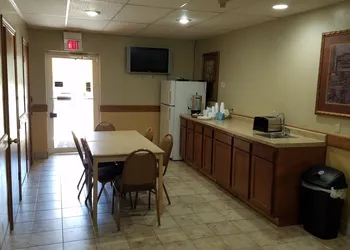 Inn of the Pines hotel thumbnail 6