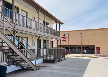The Virginian Motel hotel thumbnail 2