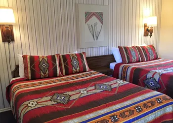 Sharon Motel hotel thumbnail 7