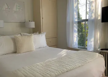 Cliff Lodge hotel thumbnail 8