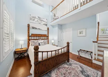 Seaglass Inn hotel thumbnail 8