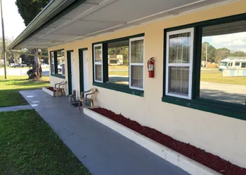 Withlacoochee Motel hotel thumbnail 3