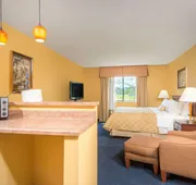 Ramada by Wyndham Catlettsburg/Ashland hotel detail image 4