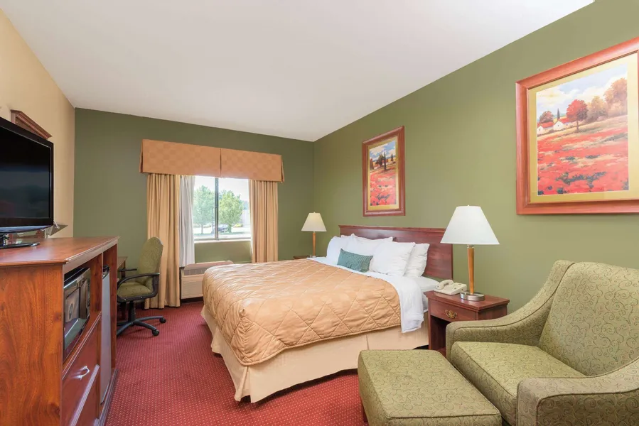 Ramada by Wyndham Catlettsburg/Ashland hotel detail image 6