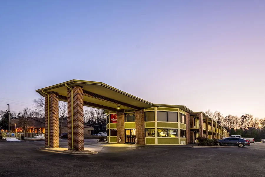 Econo Lodge Whiteville hotel detail image 2