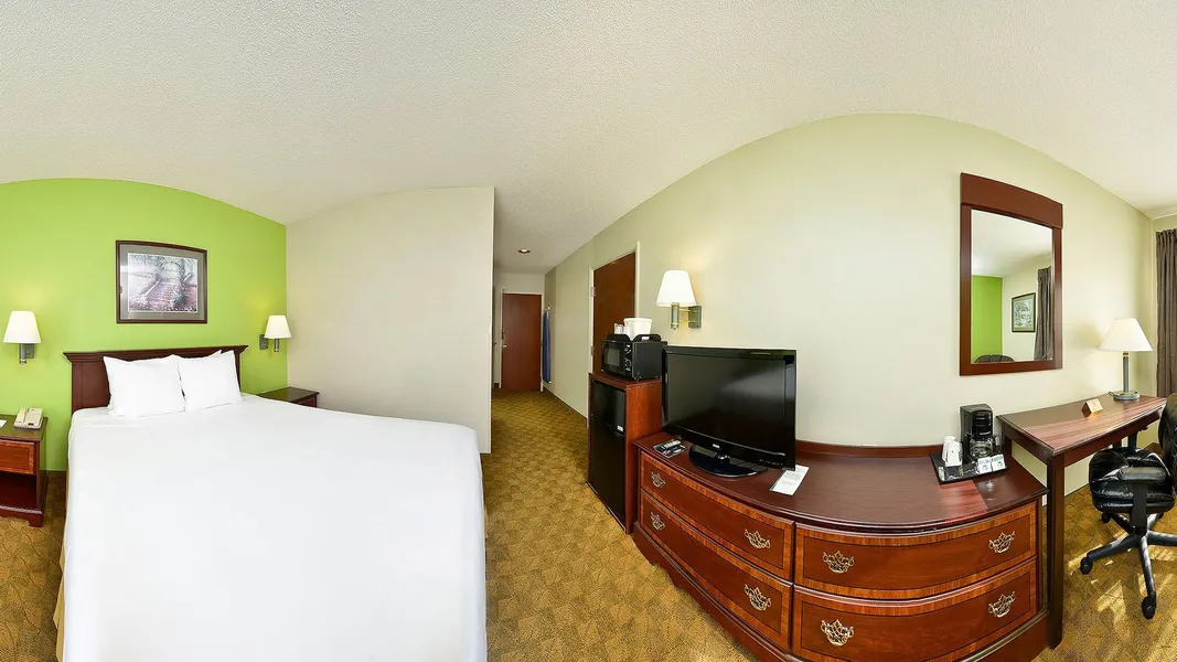 Quality Inn Warsaw I-40 hotel detail image 6