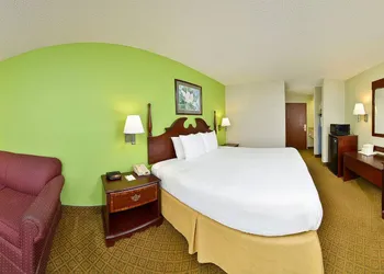 Quality Inn Warsaw I-40 hotel thumbnail 8