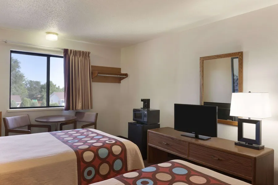 Super 8 by Wyndham Wall hotel detail image 6