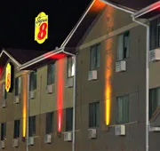Super 8 by Wyndham Tuscaloosa hotel detail image 3