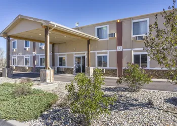 Super 8 by Wyndham Limon hotel thumbnail 2