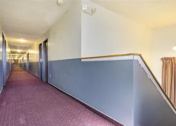 Super 8 by Wyndham Limon hotel thumbnail 6
